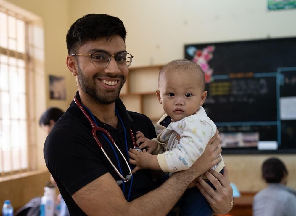 TouroCOM Harlem student Hamzah Ahmad spent part of his summer volunteering in Vietnam with the organization VnHOPE.